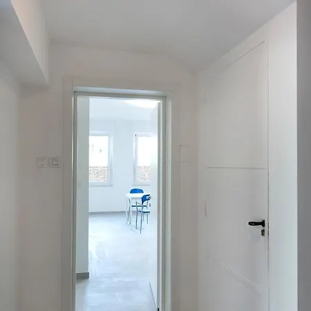 M367 - Marcelli, Nuovo Quadrilocale In Centro Fronte Mare Apartment