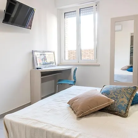 M367 - Marcelli, Nuovo Quadrilocale In Centro Fronte Mare Apartment